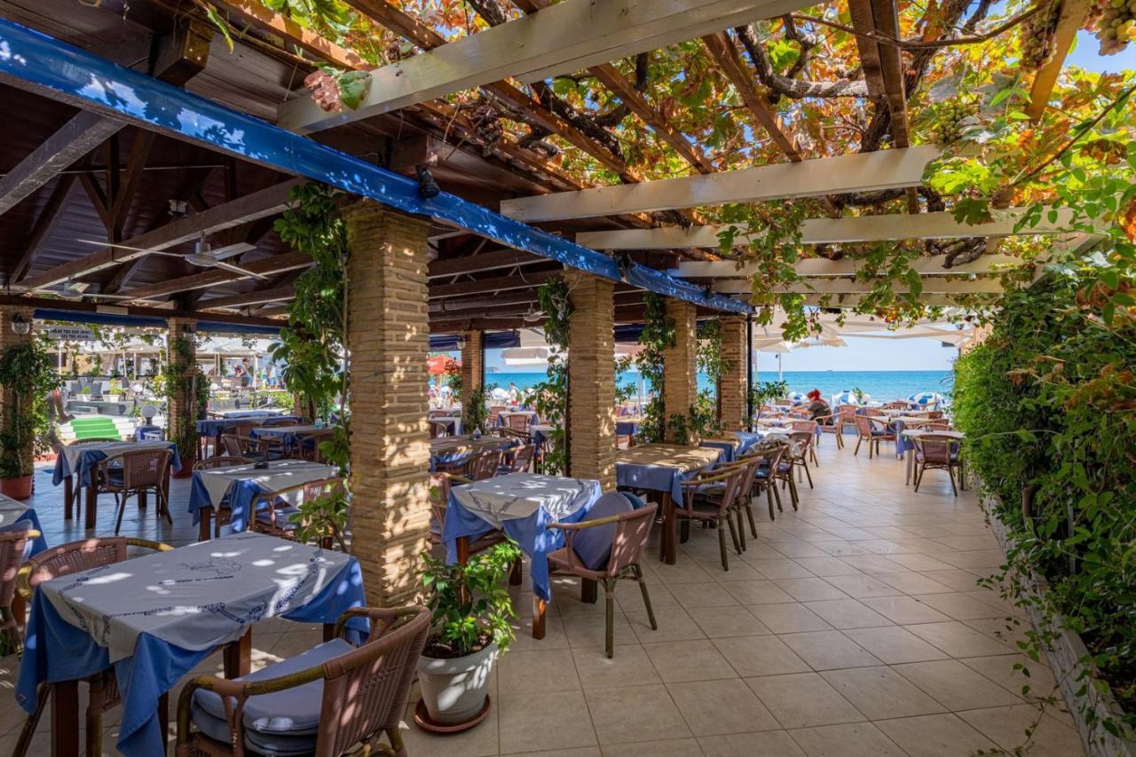 Bluewaves Lejlighedshotel Laganas Eksteriør billede
