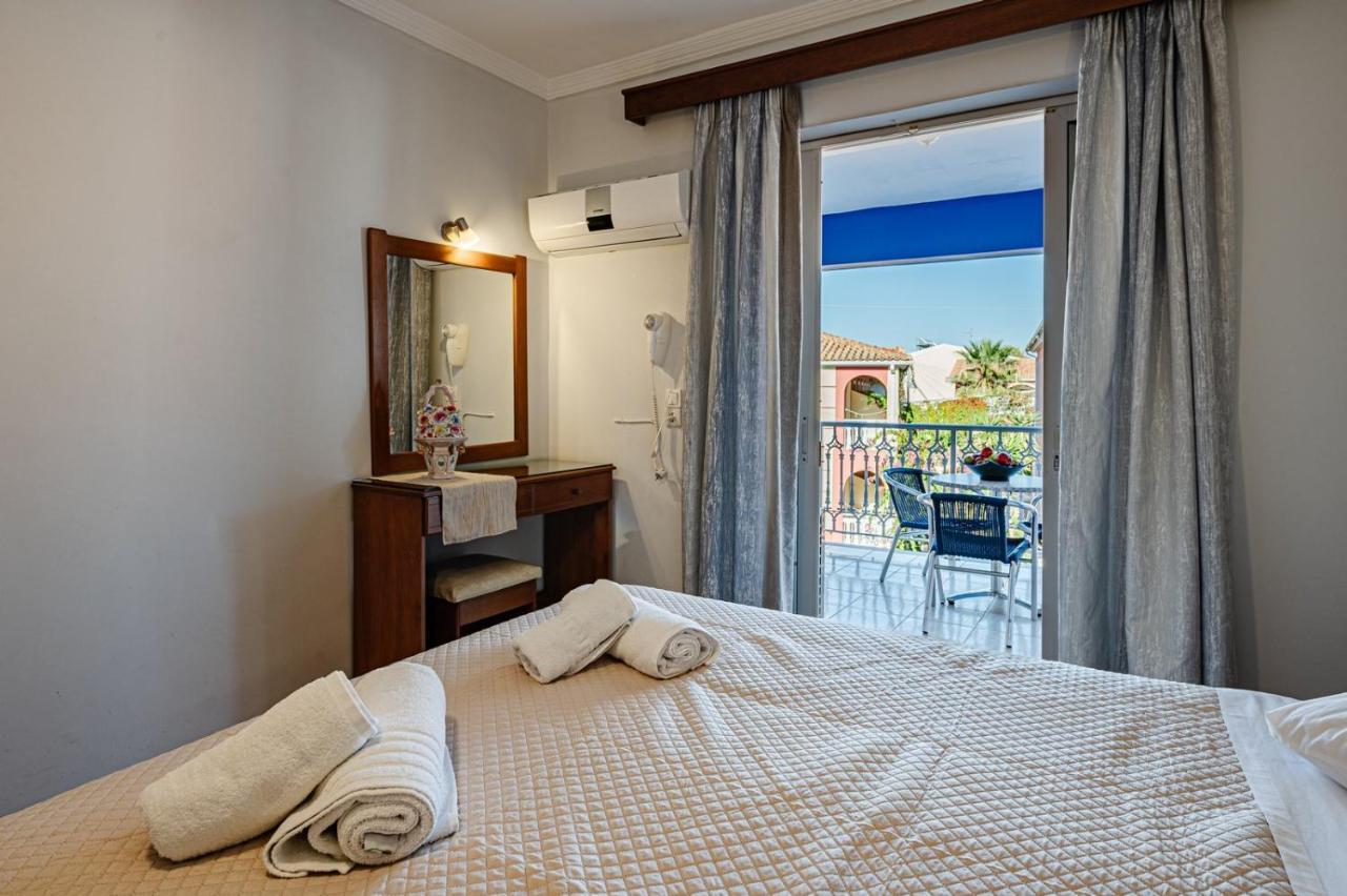 Bluewaves Lejlighedshotel Laganas Eksteriør billede